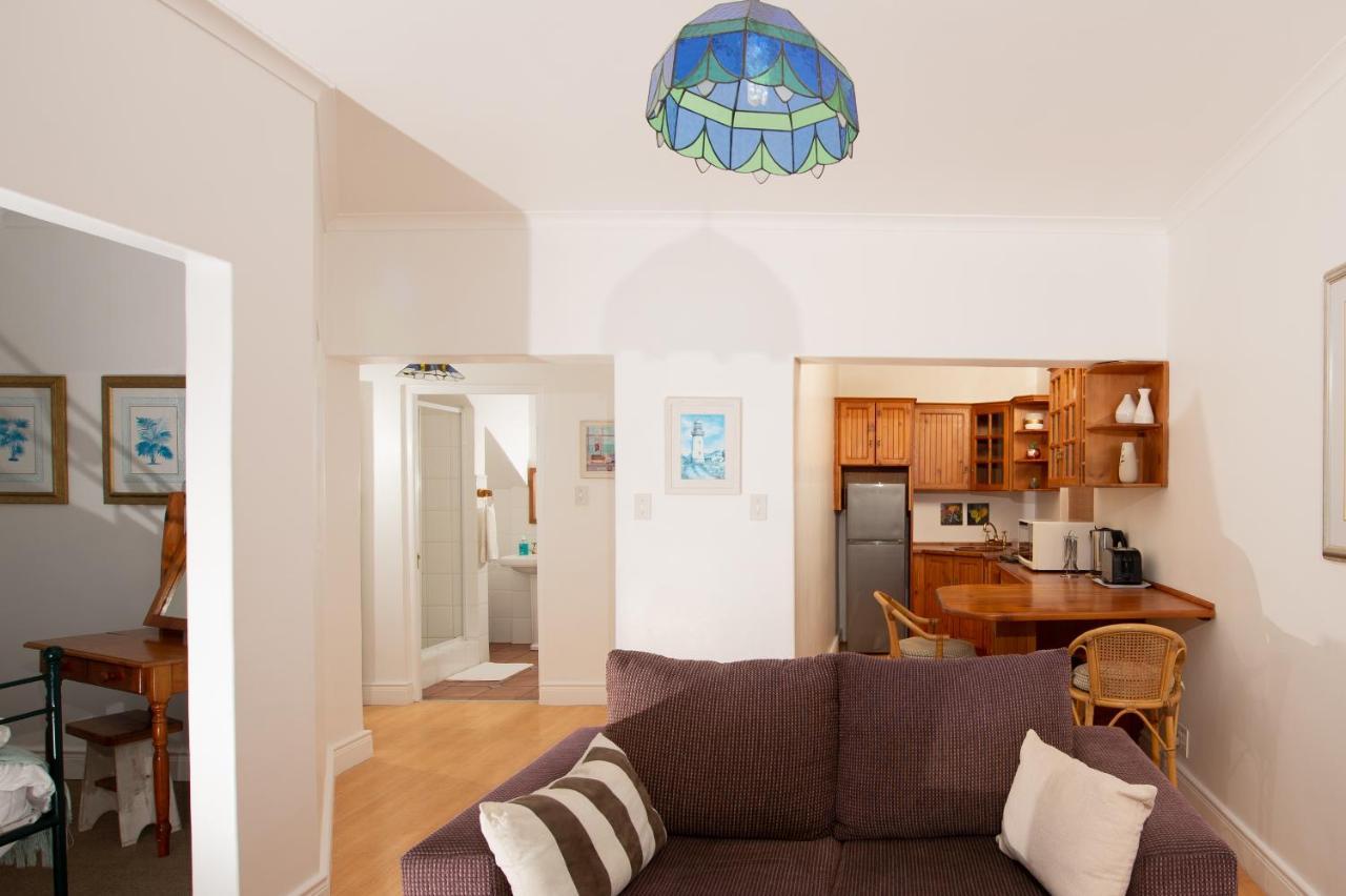 Apartamento A Whale Of A Time Fish Hoek Exterior foto