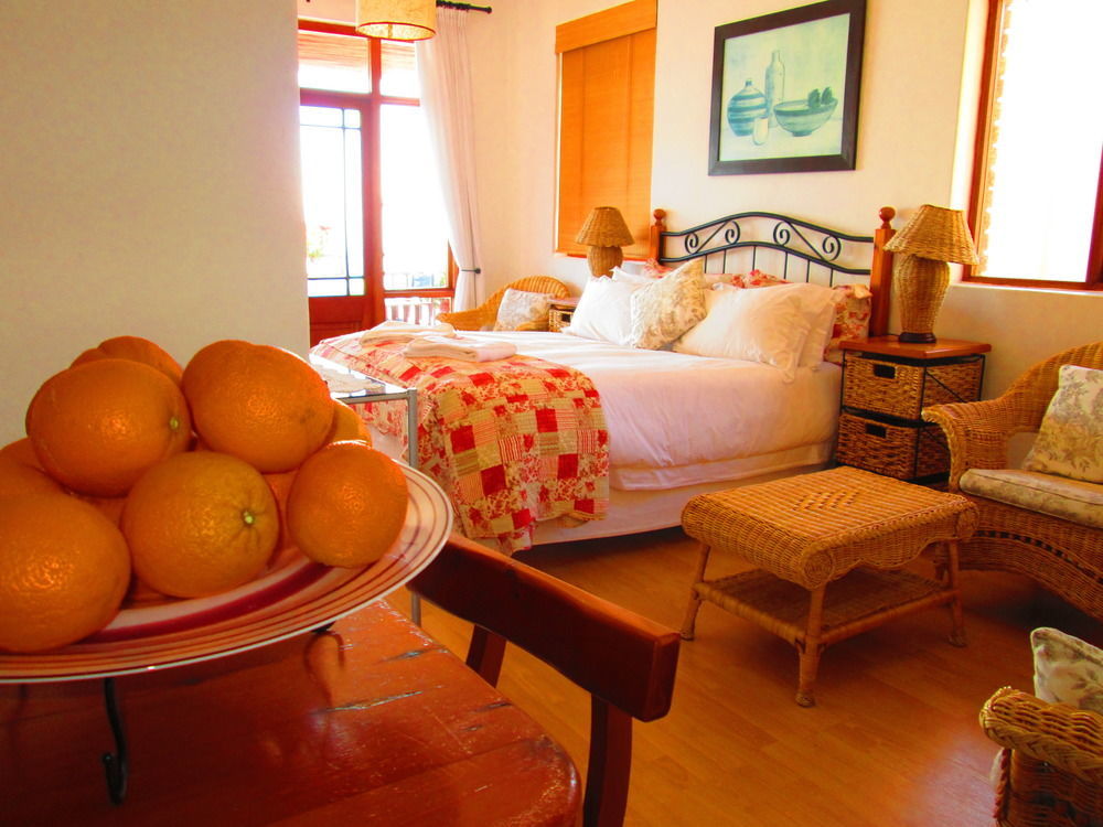 Apartamento A Whale Of A Time Fish Hoek Exterior foto