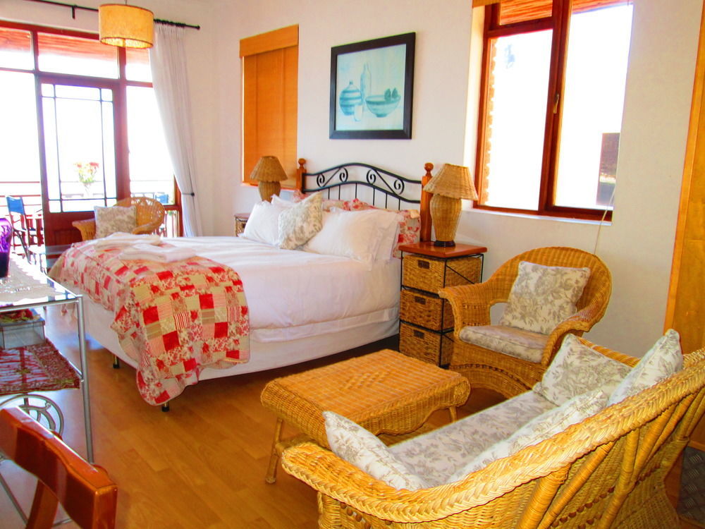 Apartamento A Whale Of A Time Fish Hoek Exterior foto