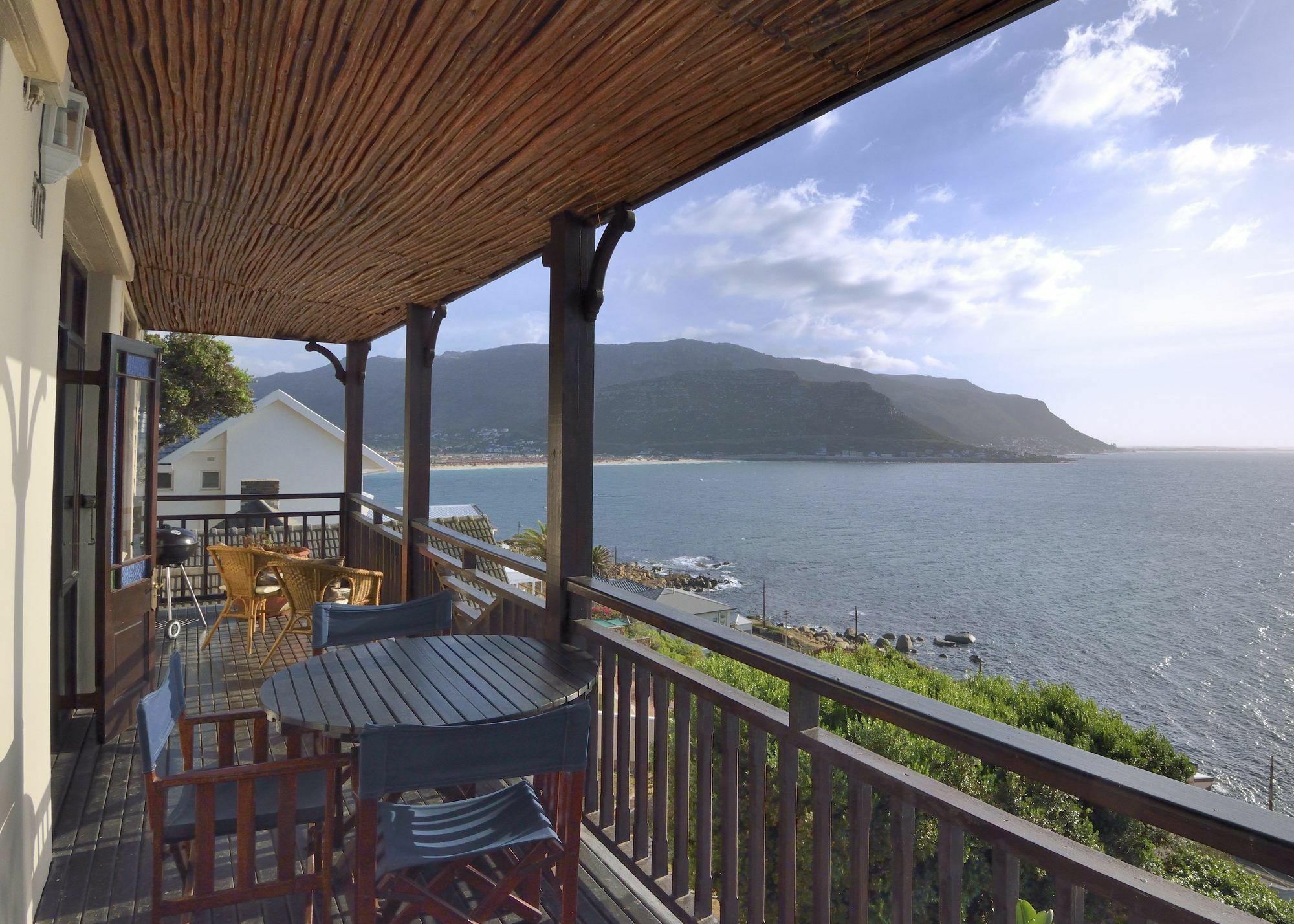Apartamento A Whale Of A Time Fish Hoek Exterior foto