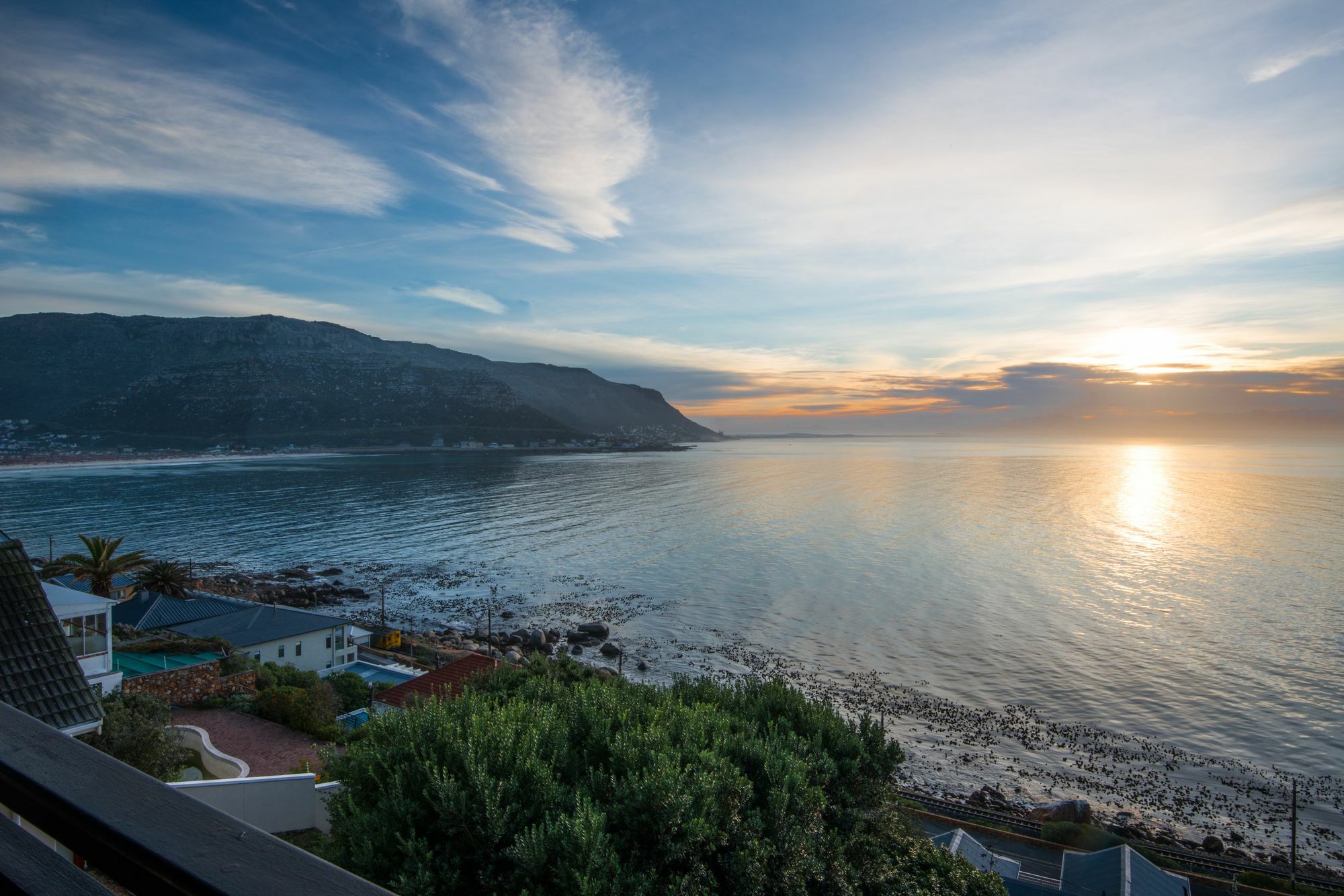 Apartamento A Whale Of A Time Fish Hoek Exterior foto
